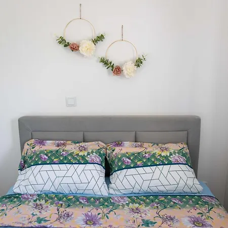 Karlo's Guest house *