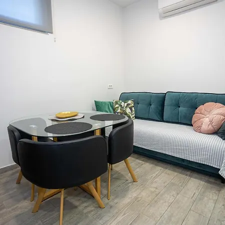 Karlo's Guest house